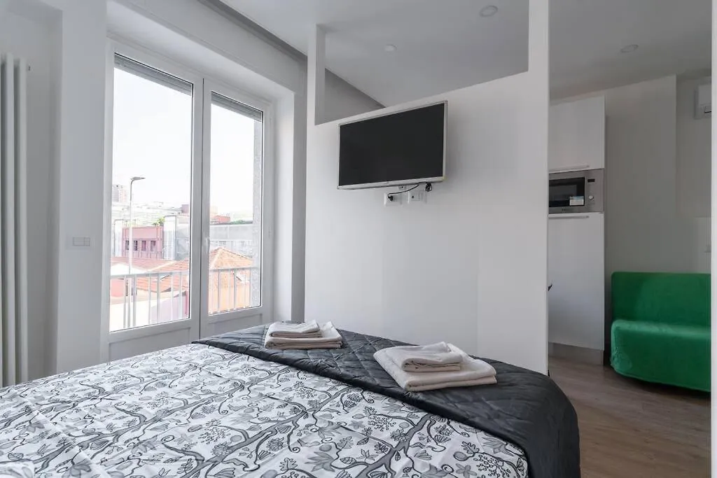 מילאנו Cimiano Suite 22, New Apartment 0*,